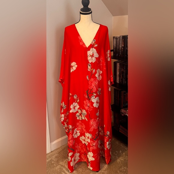 Natori Other - Natori Floral Red Kimono Robe